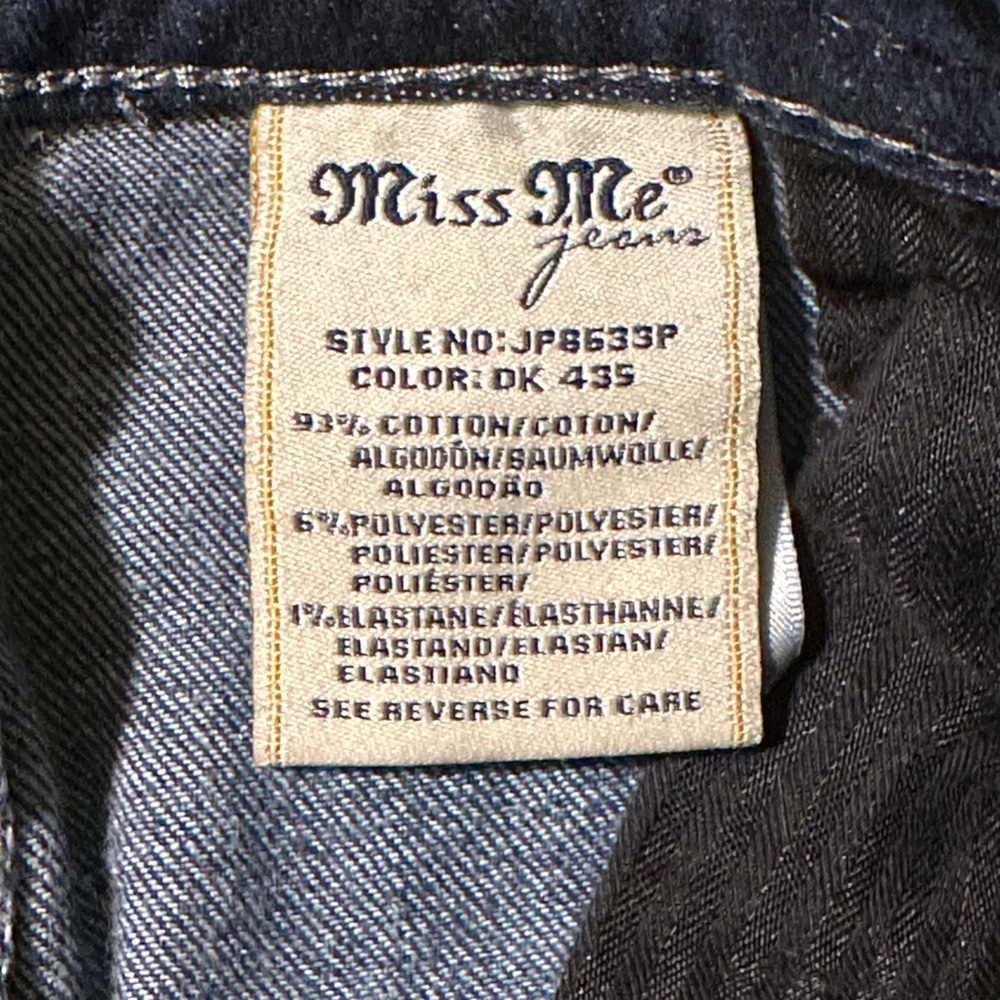 Signature Miss Me Women's Blue Embellished Capri - Picture 13 of 14
